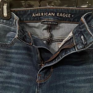 Size 2 American Eagle High Rise Jegging with 360 Next Level Stretch.